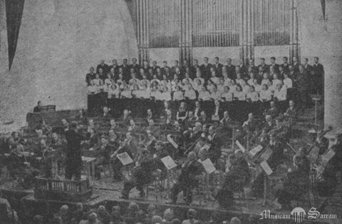 Ogólny widok organów firmy W. Biernackiego w gmachu Filharmonii (widoczny dwumanuałowy stół gry)