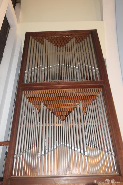 Prawa szafa organowa – widok z chóru
