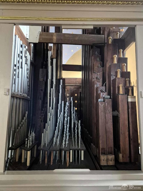 Wnętrze instrumentu