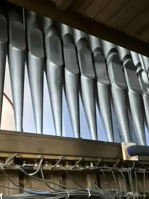 Ślepe labia piszczałek Violonbasu