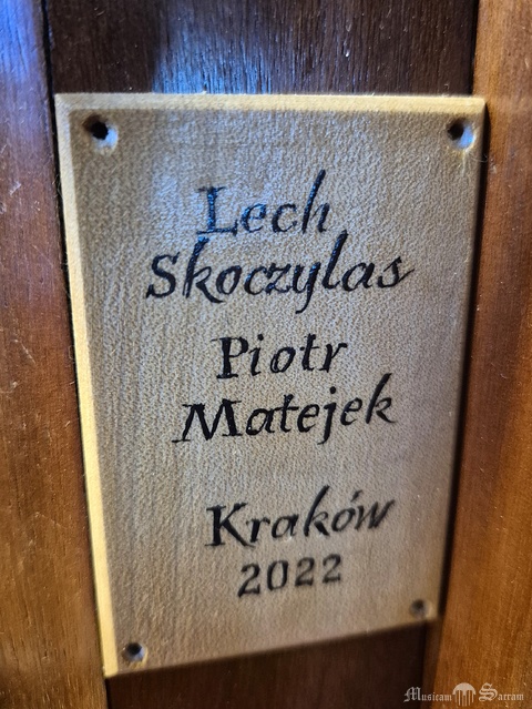 Tabliczka wykonawców montażu