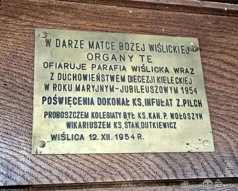 Tabliczka upamiętniająca przeniesienie organów