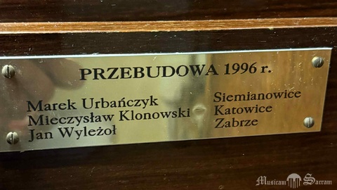 Tabliczka wykonawców montażu