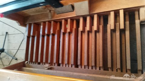 Klawiatura pedałowa i dźwignie nożne