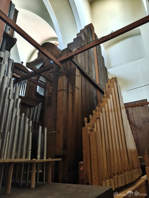 Wnętrze instrumentu